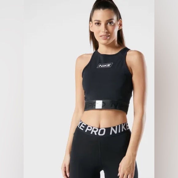 BRAND NEW🏋️‍♀️ Nike Pro Dri-FIT Crop Tank
Tag off but never worn, didn’t fit me - Picture 2 of 5
